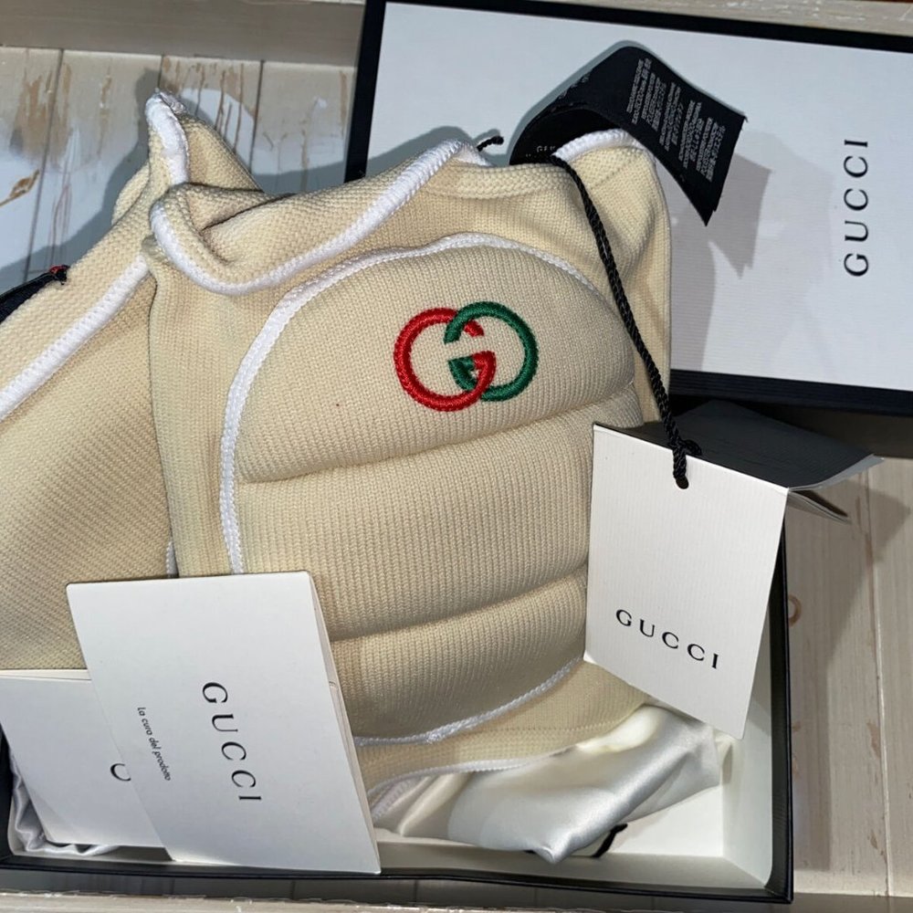 Gucci Ivory GG Logo Knee Pads NEW IN BOX
